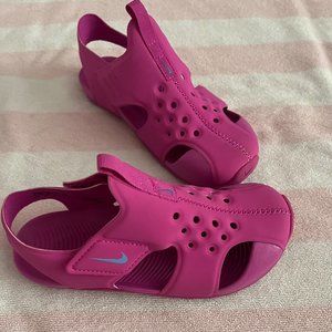 Nike Sunray Sandals